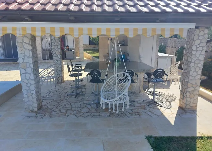 Dva Delfina * Vodnjan