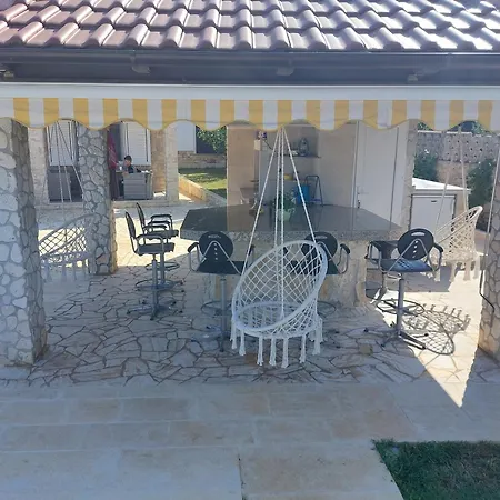 Dva Delfina * Vodnjan